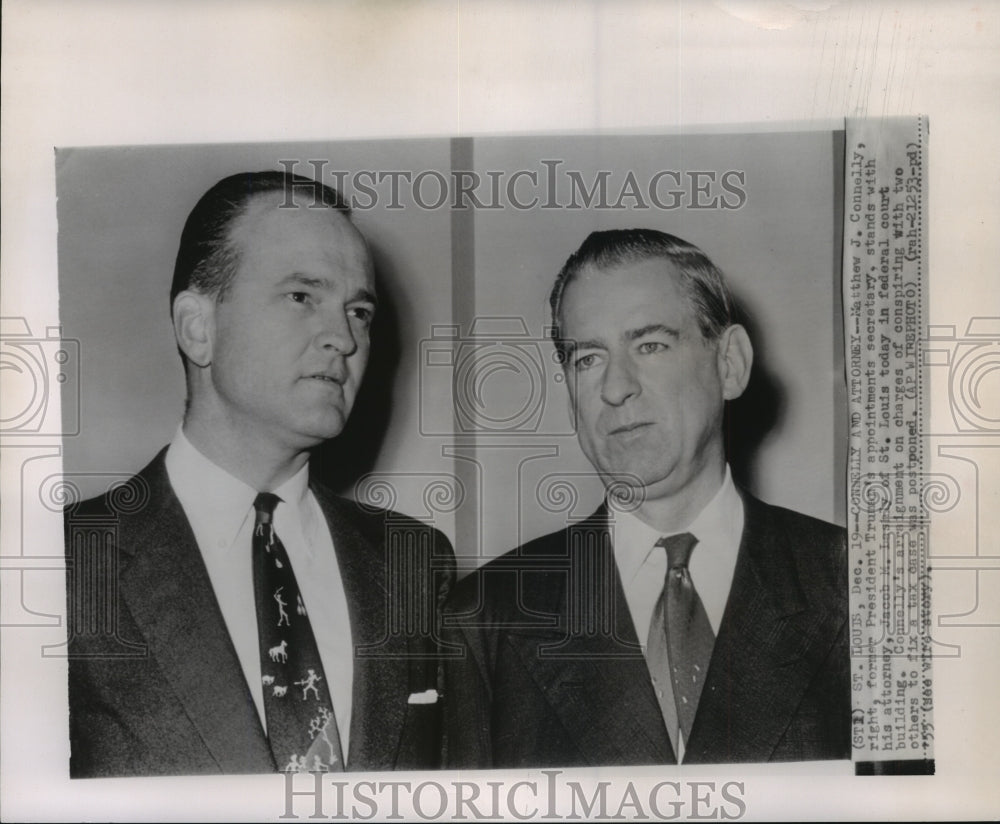 1955 Press Photo Matthew J. Connelly &amp; Attorney Jacob M. Lashly in Federal Court- Historic Images