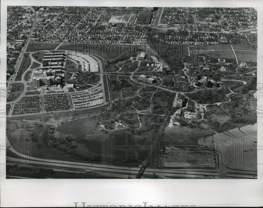 1974 Press Photo Zablocki Veterans Administration Center Buildings, Aerial View