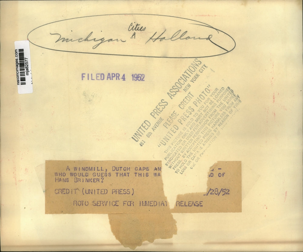 1952 Press Photo A windmill, Dutch caps in Holland, Michigan. - mja82577