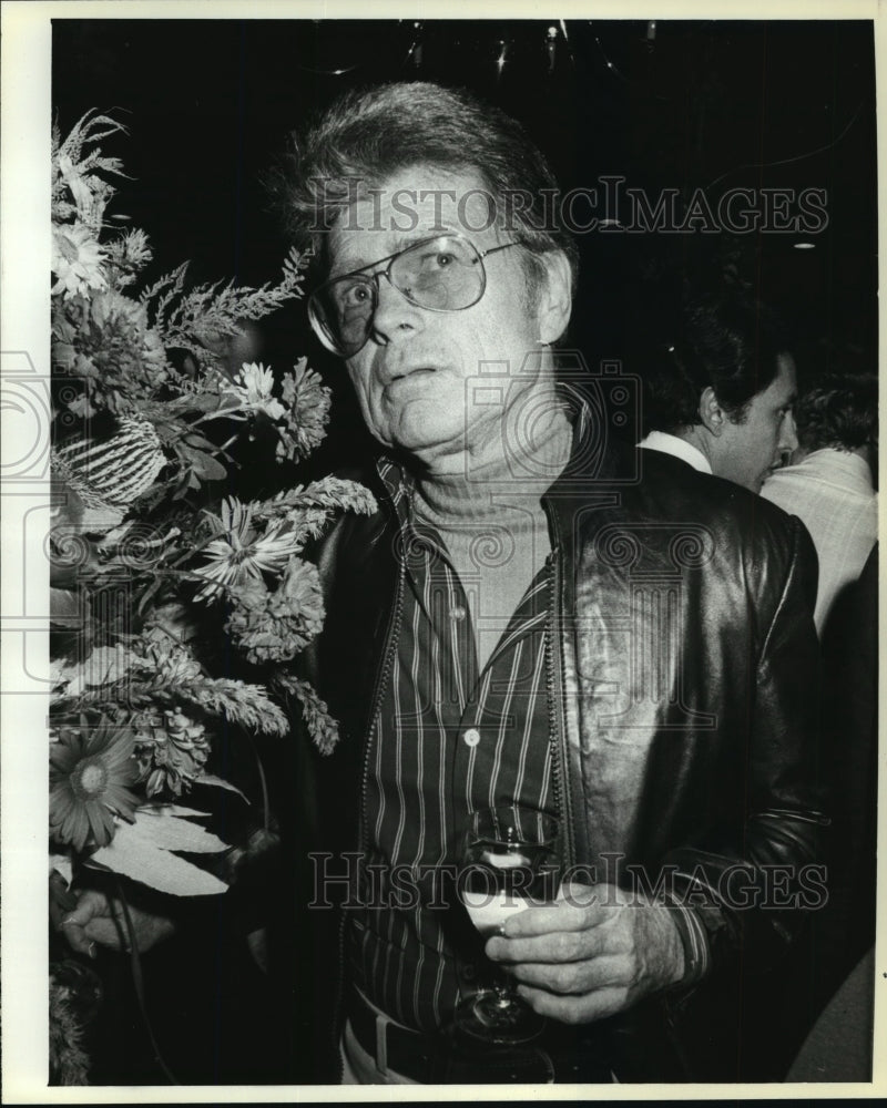 1977 Press Photo Actor Barry Nelson at opening of CafÃƒÂ© Reginette in New York.- Historic Images