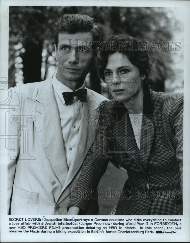 1985 Press Photo Jacqueline Bisset and Jurgen Prochnow star in &quot;Forbidden&quot; movie- Historic Images