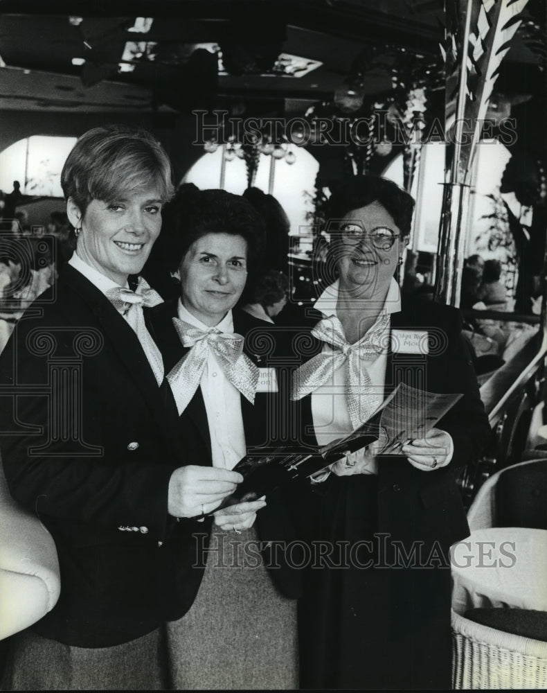 1985 Press Photo Chairpersons of the Milwaukee Symphony Women&#39;s League- Historic Images