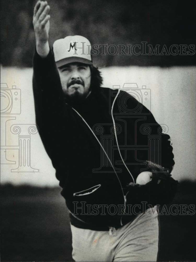 1981 Press Photo Milwaukee Schlitz Softball Pitcher Rick Weiterman - mja84618- Historic Images