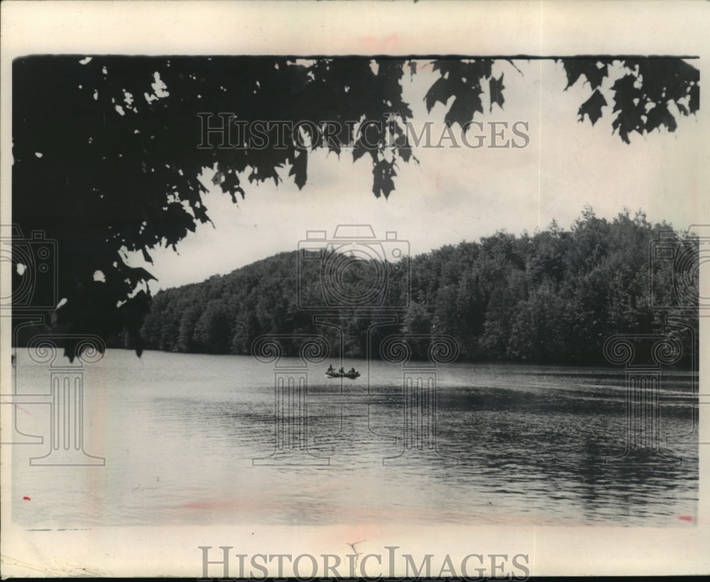 1965 Press Photo Anglers set out to catch fish on a lake in northern Wisconsin- Historic Images