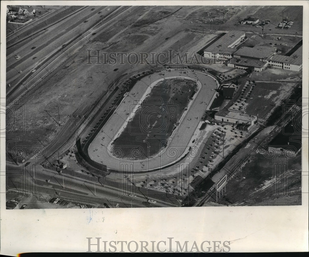 1976 Press Photo Wisconsin Olympic Ice Rink - mja85282