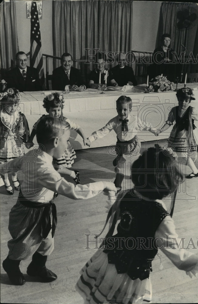 1969 Press Photo Young Folk Dancers at Polish Roman Catholic Union dinner- Historic Images