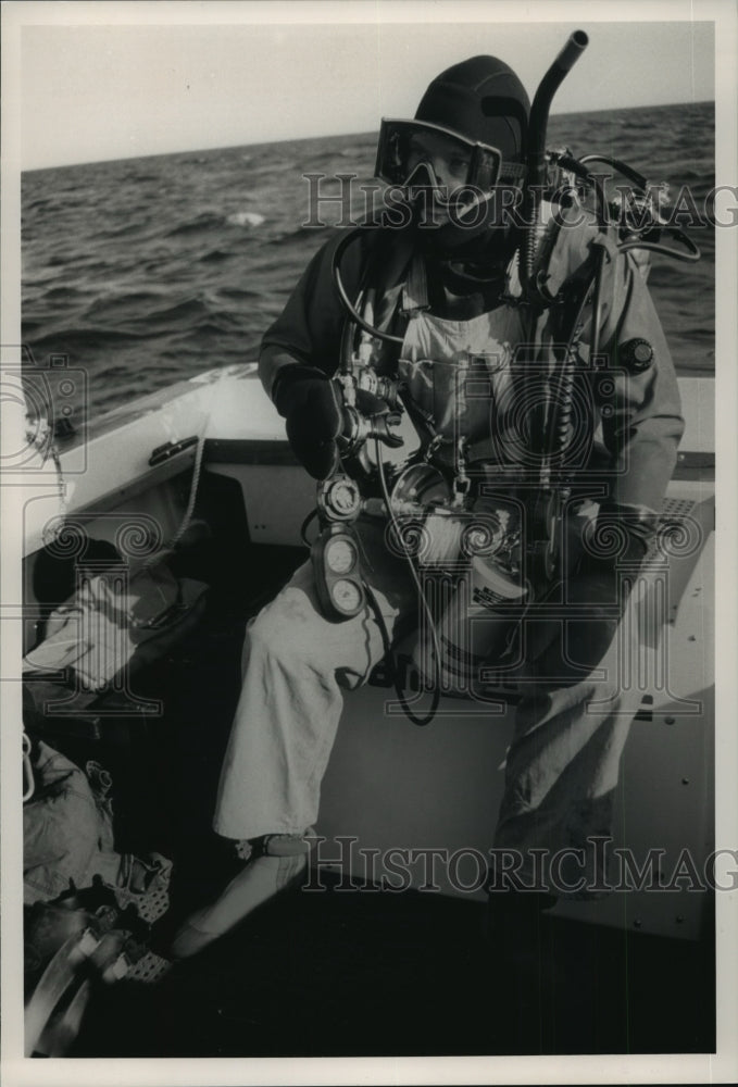 1989 Press Photo Jack Shultze in Scuba Gear - mja88194- Historic Images