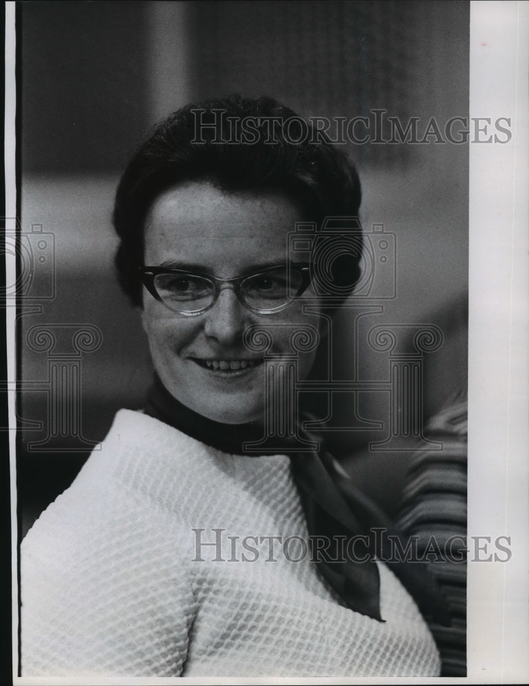 1970 Press Photo Sister Mary Austin Doherty associate professor, Alverno College- Historic Images