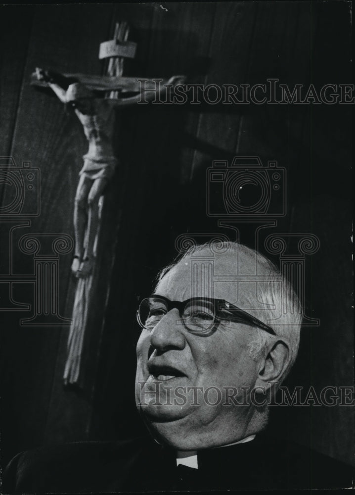 1974 Press Photo Archbishop William E. Cousins of Milwaukee. - Historic Images