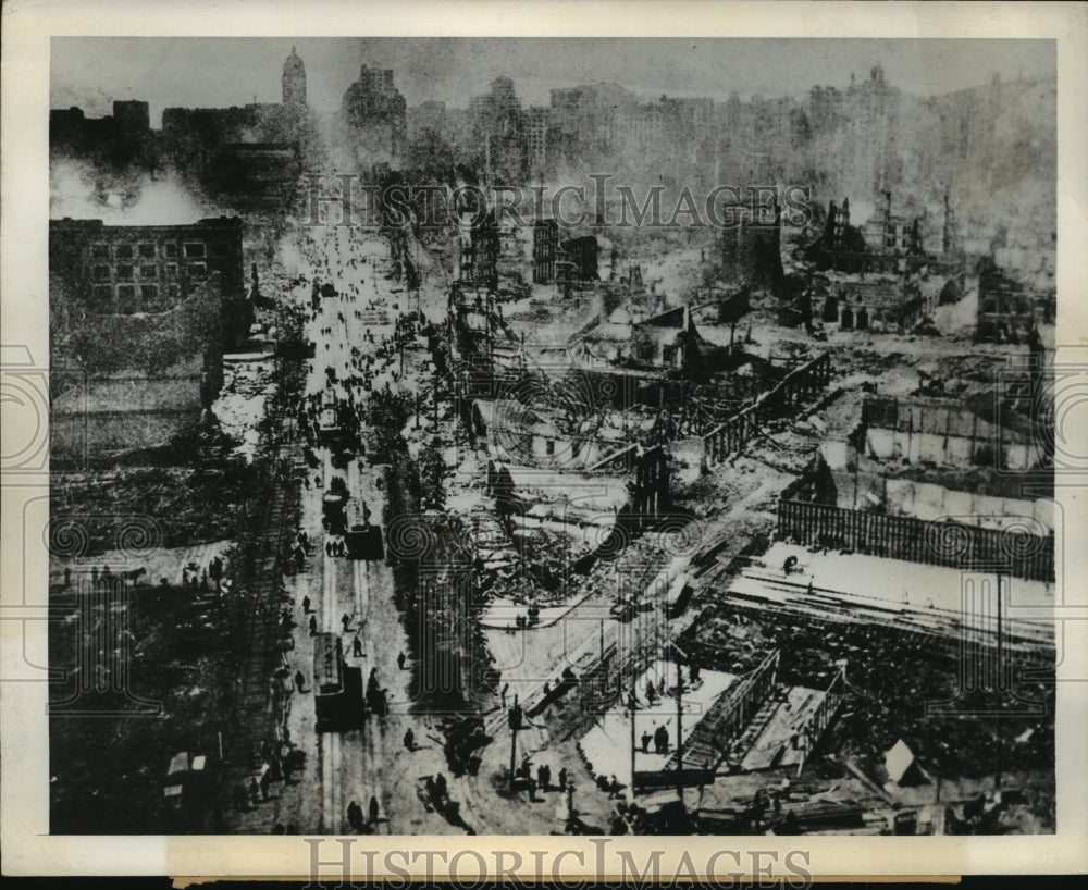 1906 Press Photo San Francisco still smoldering after devastating earthquake.