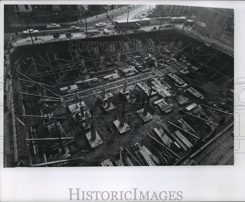Load image into Gallery viewer, 1960 Press Photo Building materials fill a building construction site
