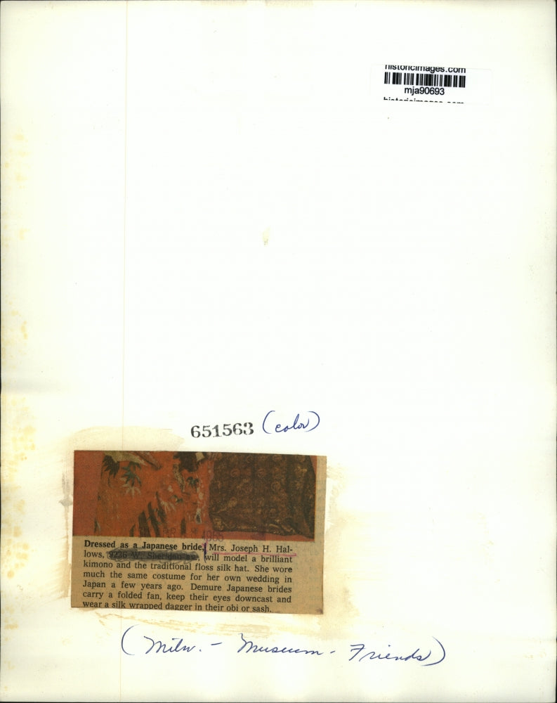 Press Photo Mrs. Joseph H. Hallows at Milwaukee Museum - mja90693