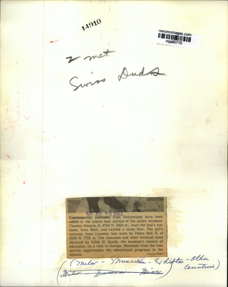 1962 Press Photo Swiss costumes from the public museum, Milwaukee, Wisconsin