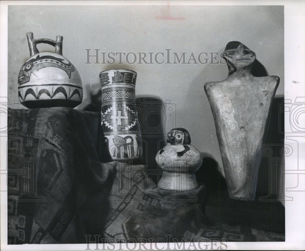 1960 Press Photo Ceramic pieces of the Nazca Culture of Peru; Milwaukee Museum