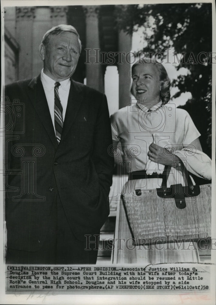 1958 Press Photo Associate Justice William O. Douglas & his wife pose for photos- Historic Images