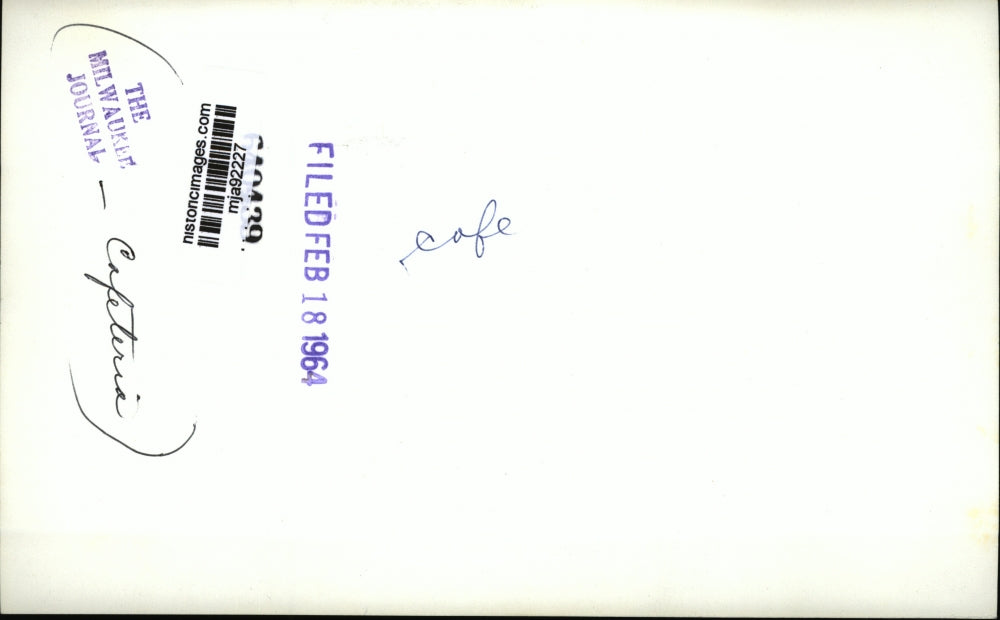 1964 Press Photo The Milwaukee Journal Cafeteria - mja92227