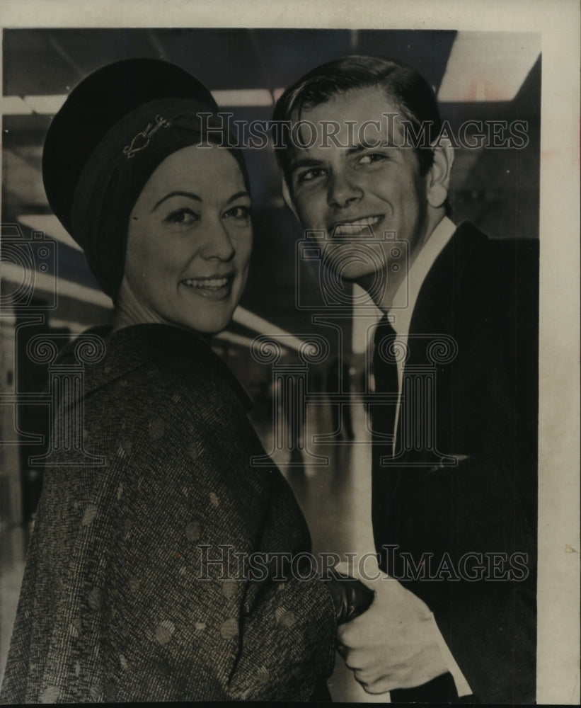 1964 Press Photo Eleanor Powell and her son, Peter Ford- Historic Images