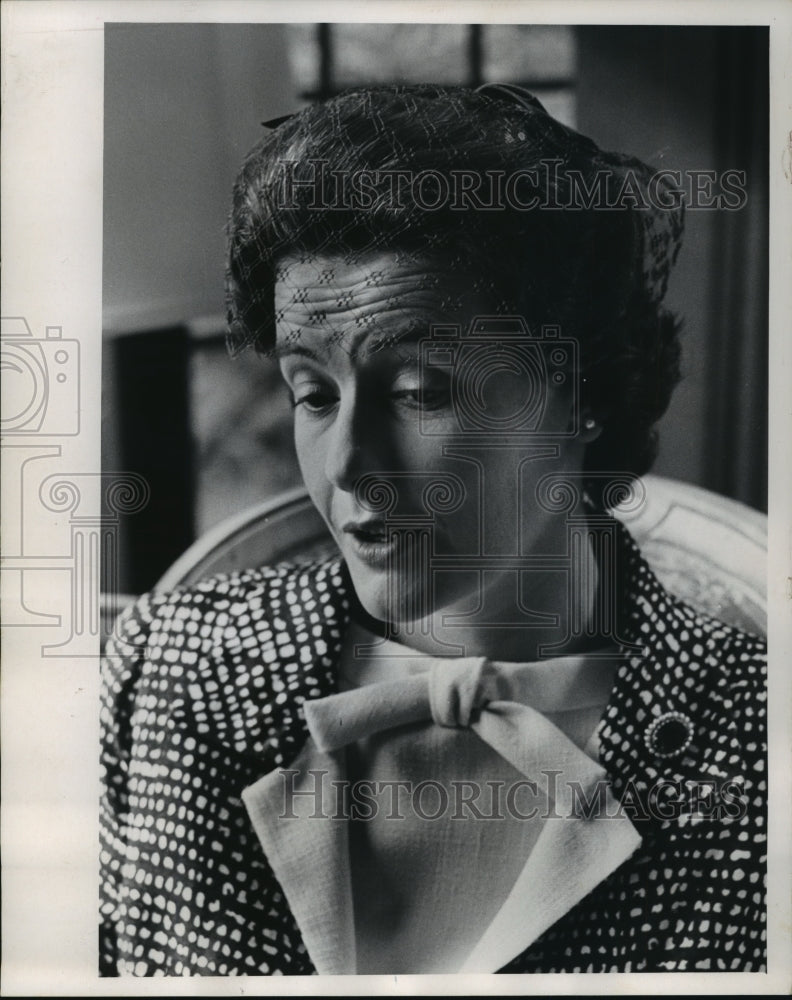 1965 Press Photo Lady Dean makes her first diplomatic visit to Milwaukee, WI- Historic Images