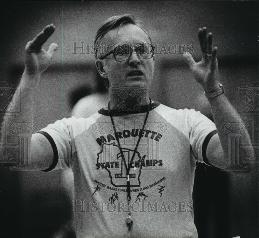 1981 Press Photo Paul Noack, Milwaukee, Marquette Basketball coach - mja94298- Historic Images