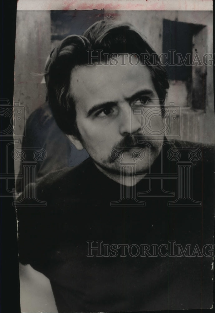1967 Press Photo Writer & professor Regis Debay in an interview, Camiri, Bolivia- Historic Images