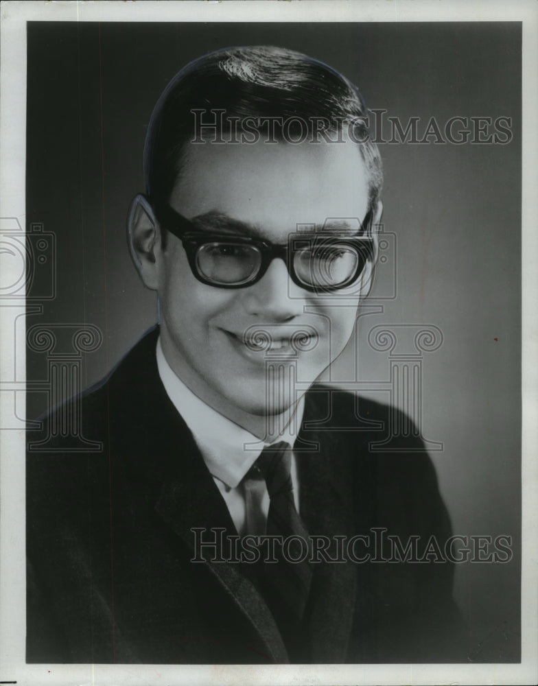 1966 Press Photo Bill Drake, WEMP disk jockey, Milwuakee - mja94636