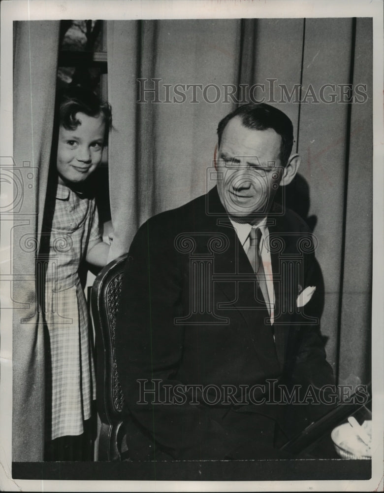 Load image into Gallery viewer, 1956 Press Photo Princess Benedikte and her father, King Frederik of Denmark
