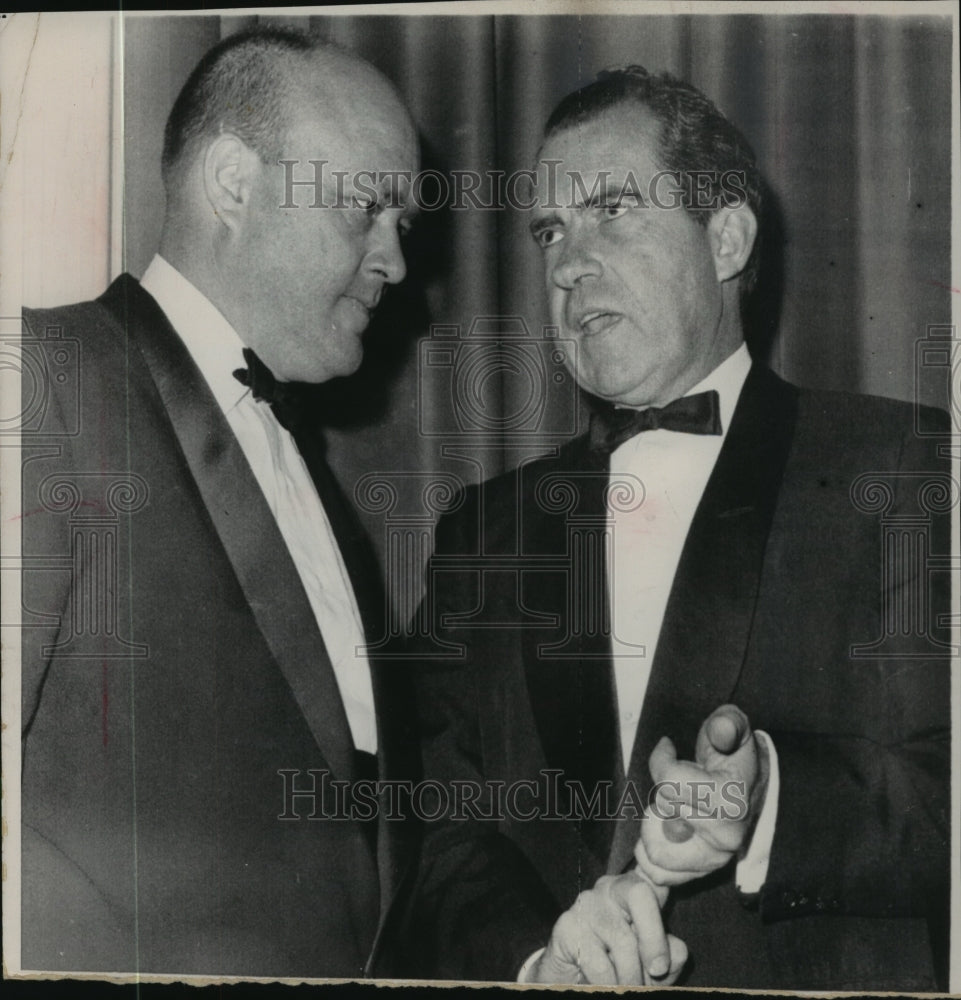 1968 Press Photo Representative Melvin Laird and President Elect Richard Nixon