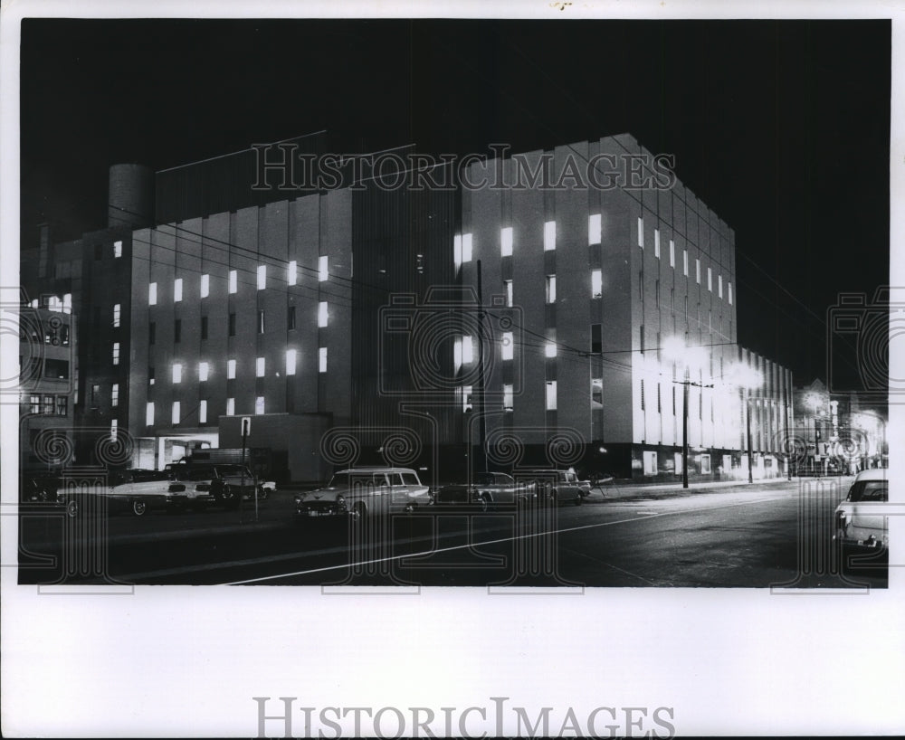 1966 Press Photo The Milwaukee Journal Buildings Exterior - mja95228