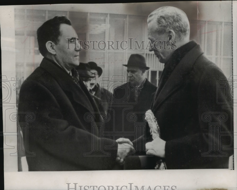 1965 Press Photo Andrei Gromyko and Maurice Couve de Murville shaking hands- Historic Images