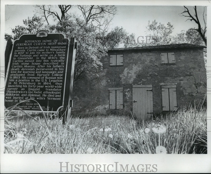 Load image into Gallery viewer, 1976 Press Photo Boyhood Home of Linguist and Translator Jeremiah Curtin
