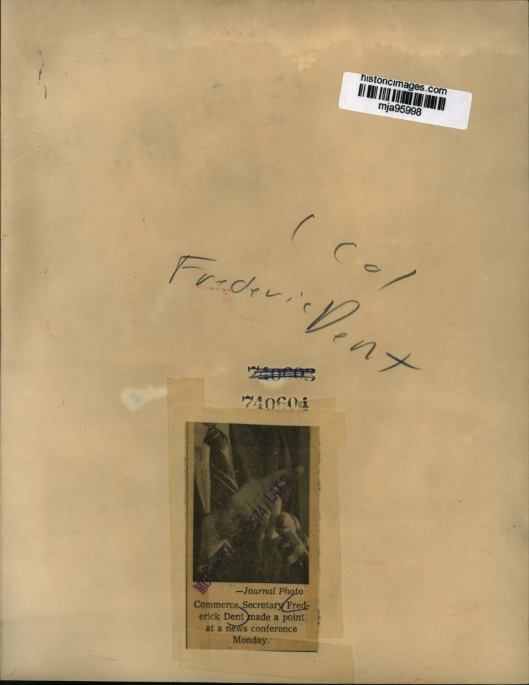 1974 Press Photo Frederick Dent Commerce Secretary at news conference