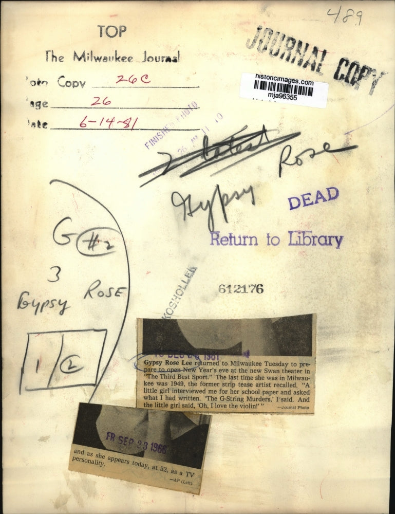 1961 Press Photo Gypsy Rose Lee prepares to open New Year's Eve at Swan Theater