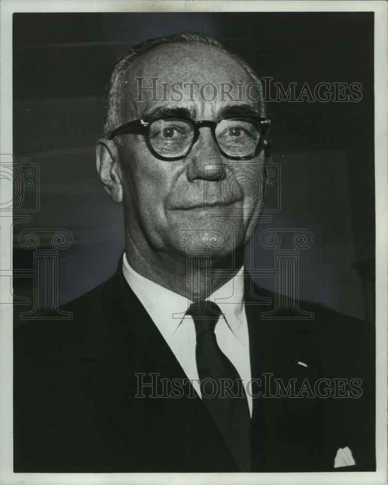 1967 Press Photo William H. Draper, Jr., vice-chairman of Planned Parenthood- Historic Images