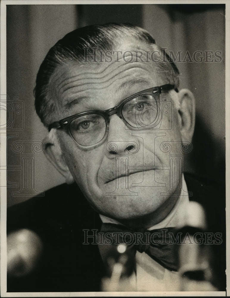 1973 Press Photo John T. Dunlop, Cost of Living Council Director - mja96586