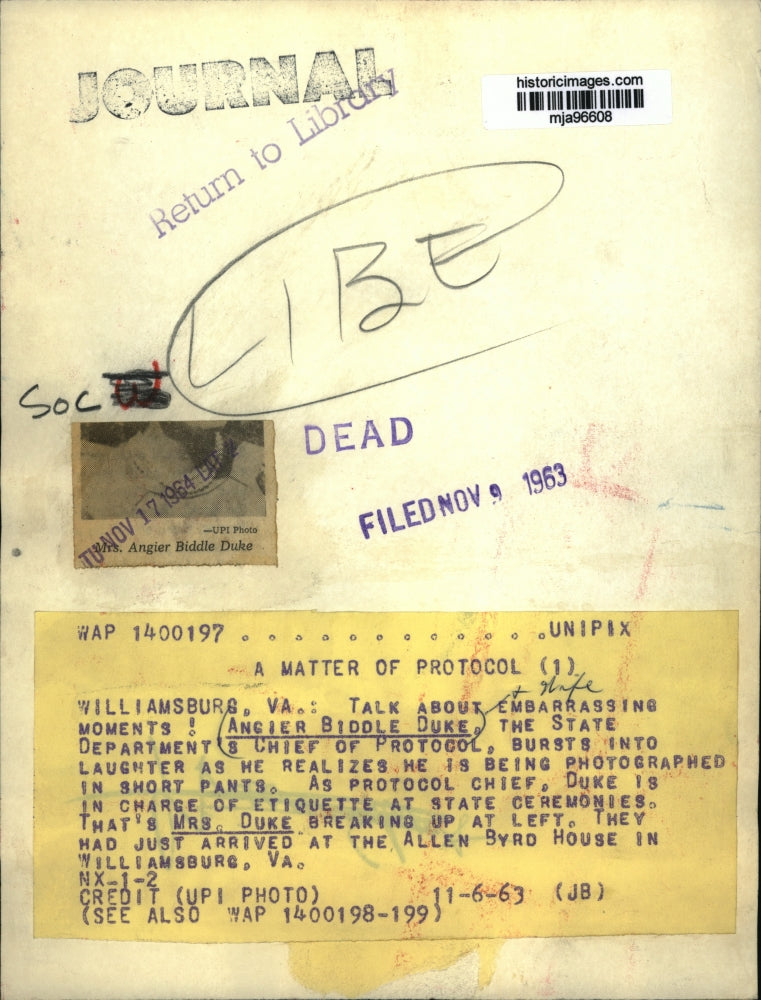 1963 Press Photo Angier Duke and his wife at Allen Byrd in Williamsburg, VA