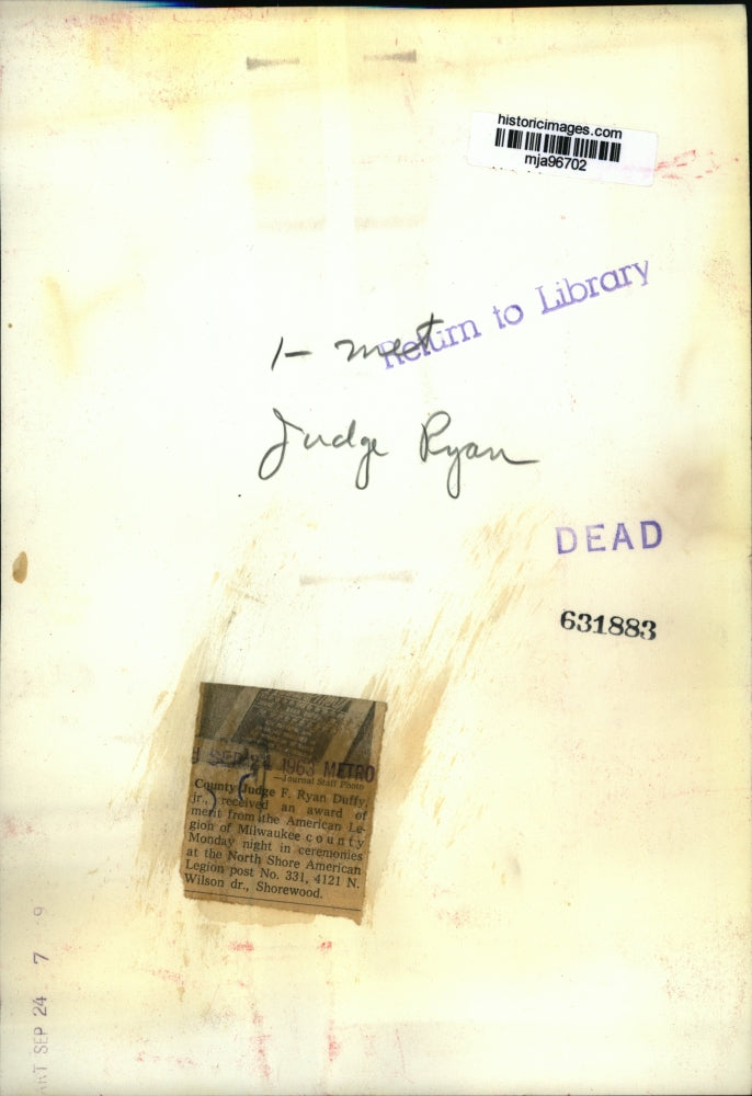 1964 Press Photo Judge Ryan Duff receives American legion award - mja96702