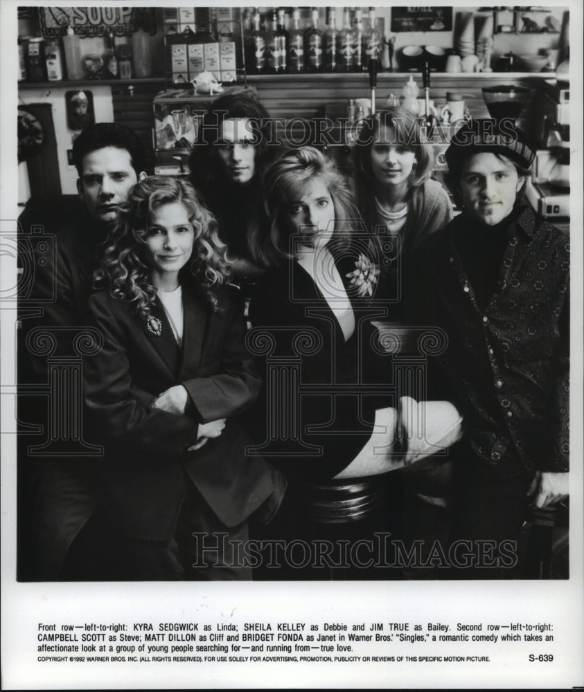 1992 Press Photo &quot;Singles&quot; film with Kyra Sedgwick, Sheila Kelly and others- Historic Images