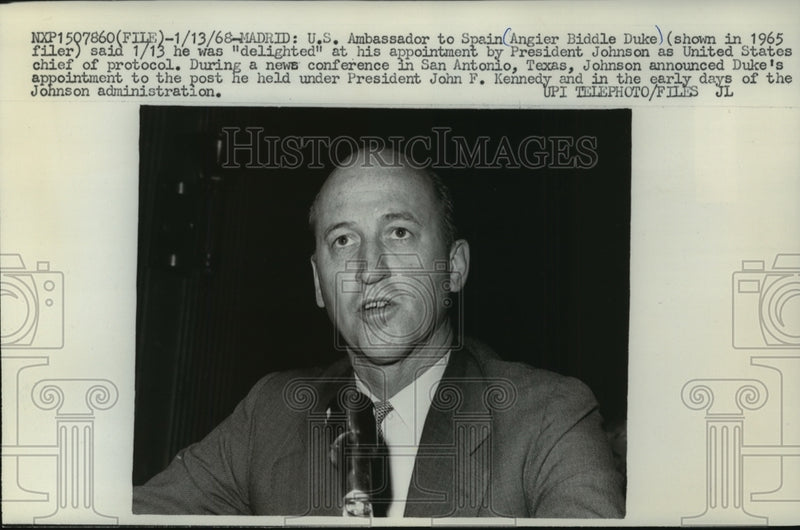 Load image into Gallery viewer, 1968 Press Photo Angier Biddle Duke United States Ambassador to Spain
