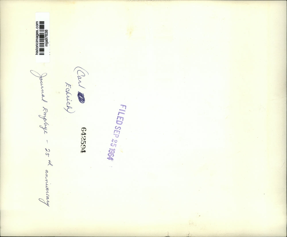 1964 Press Photo Carl Echrich Journal Employee celebrating 25th anniversary