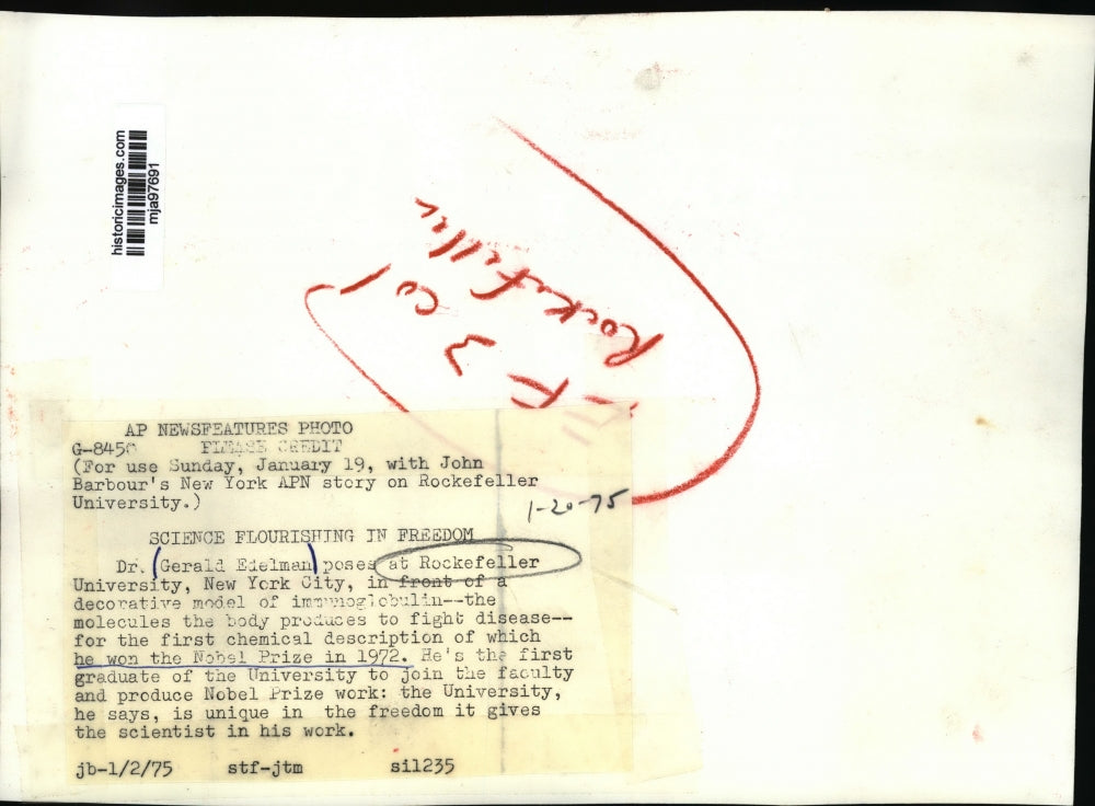 1975 Press Photo Dr. Gerald Eielman at Rockefeller University in New York City