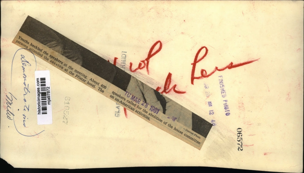 1961 Press Photo Youths heckled speakers at the Pfister hotel in Milwaukee