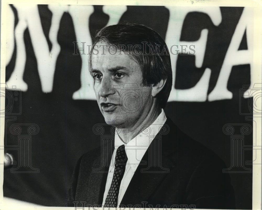 1982 Press Photo Anthony Earl candidate for Governor of Wisconsin. - Historic Images