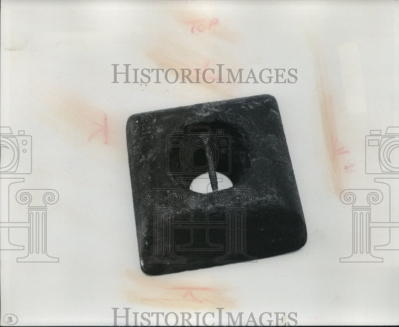 Load image into Gallery viewer, 1976 Press Photo A Horse Anchor, Old World Wisconsin Museum - mja98735

