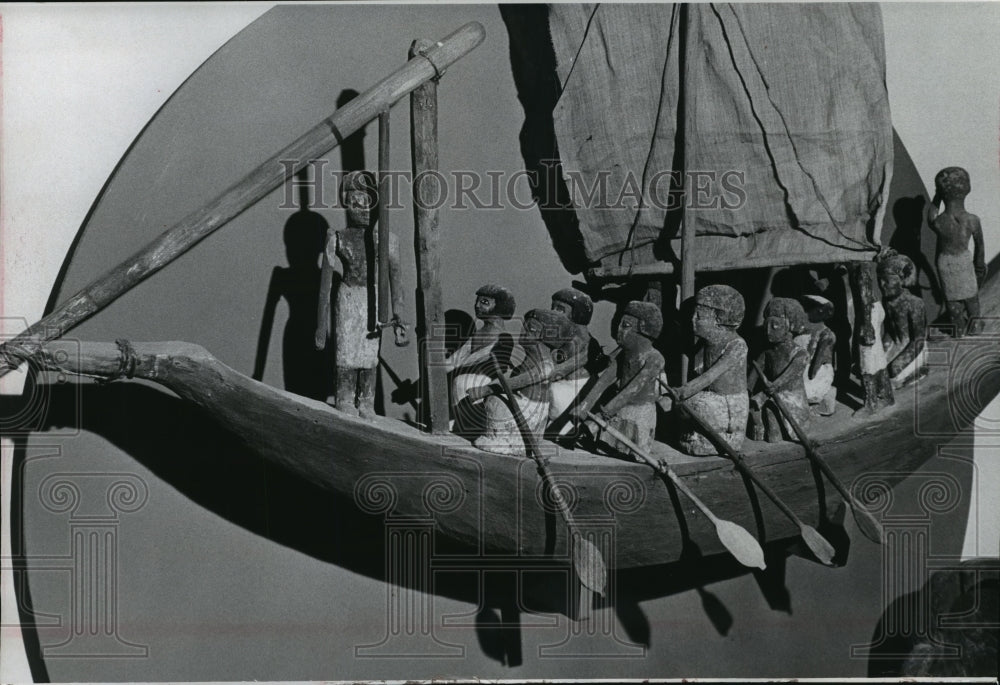 1966 Press Photo A &quot;soul boat&quot; Egyptian exhibit at the Milwaukee Museum- Historic Images