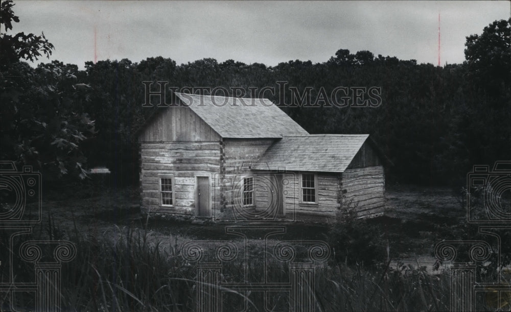 1976 Press Photo Danish Log Cabin Moved to Old World Wisconsin- Historic Images