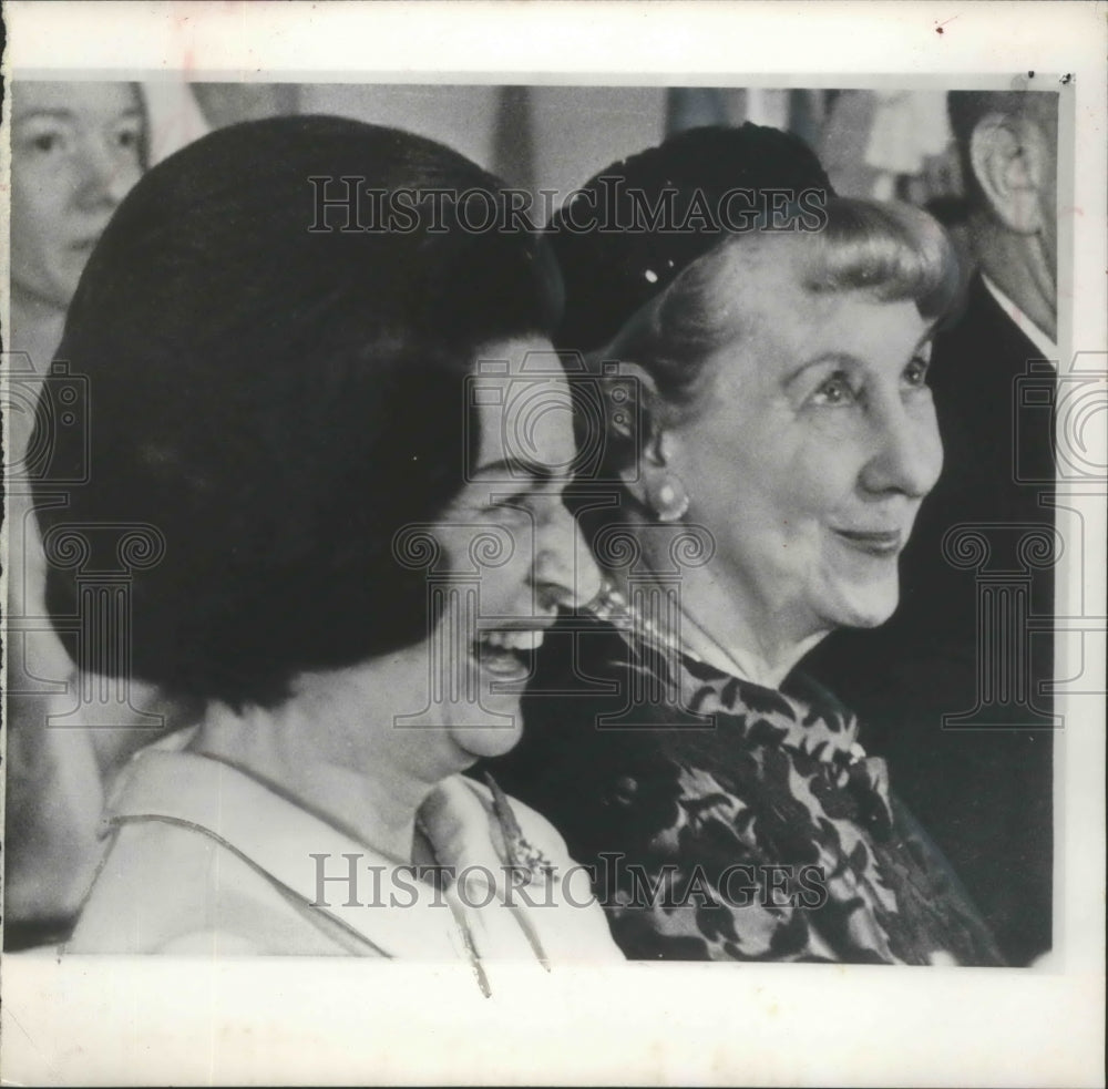 1966 Press Photo Mrs. Lyndon B. Johnson and Mrs. Dwight D. Eisenhower at Dinner