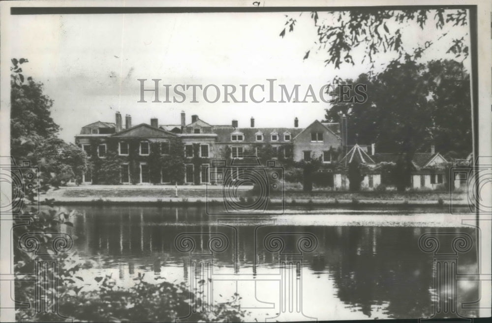 1947 Press Photo Princess Elizabeth&#39;s Home in Windsor England - mja99399- Historic Images