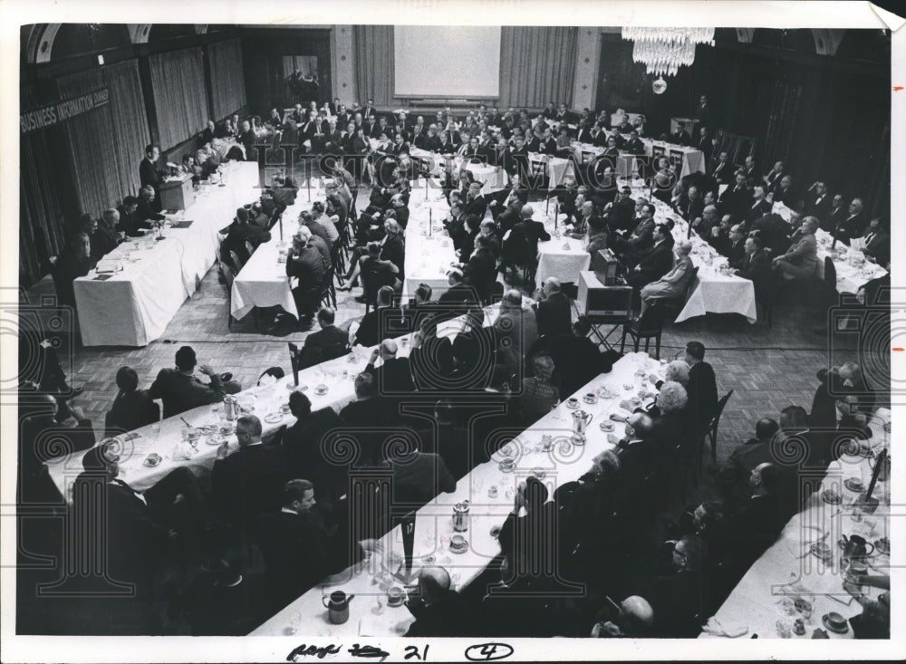 1966 Press Photo Milwaukee Journal Unitholders Councel Dinner, Wisconsin.- Historic Images