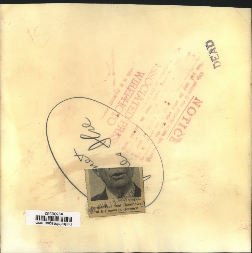 1955 Press Photo President Eisenhower at his newsconference - mjb00382