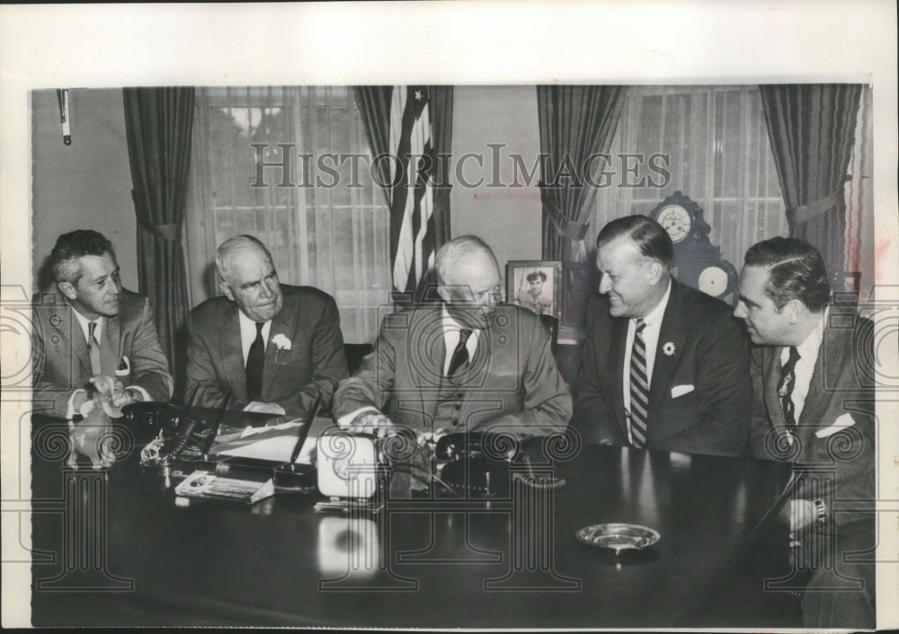 1957 Press Photo President Eisenhower and Southern Governors at White House